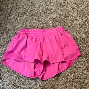 Sonic pink lululemon 2.5 hotty hot shorts